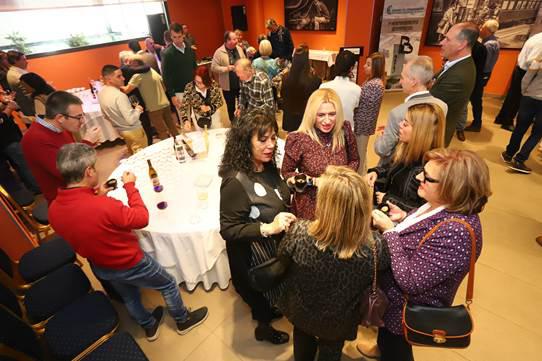 b688ee9e-196b-47f2-9238-0b222320705d